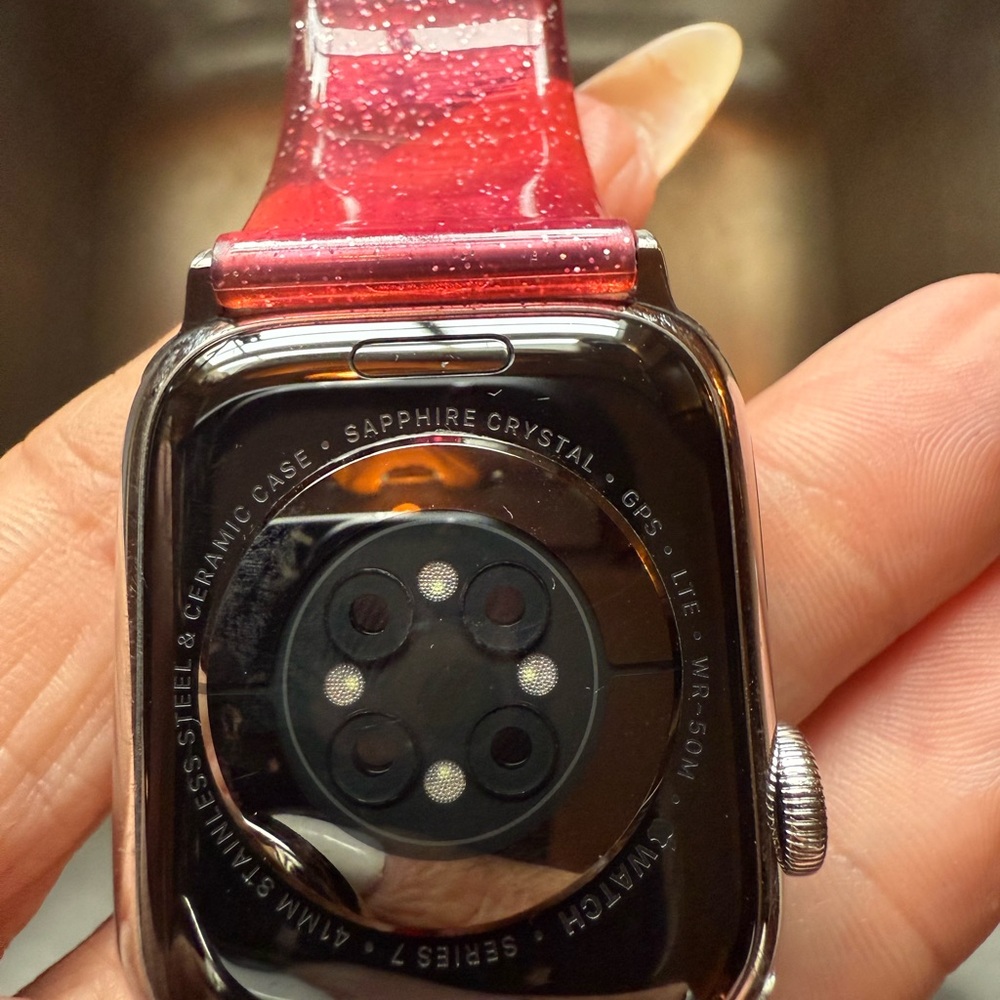Apple Smartwatch Red Silver Sleek Design stainless steel series 7 41mm gps lte - Picture 2 of 5